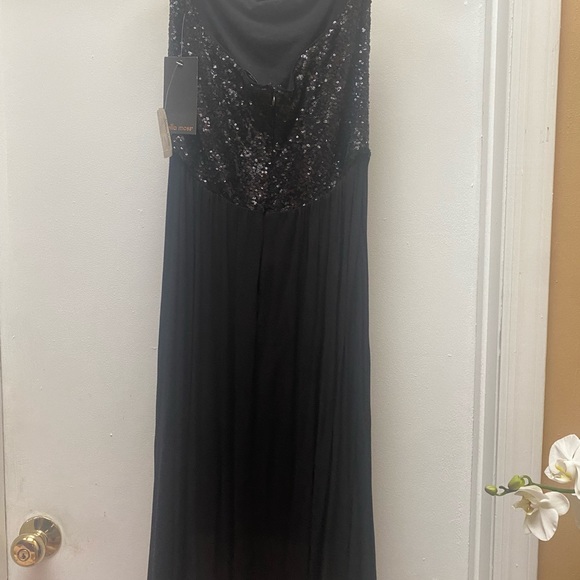 Beautiful Ella Moss Strapless hi-low dress - Picture 2 of 6